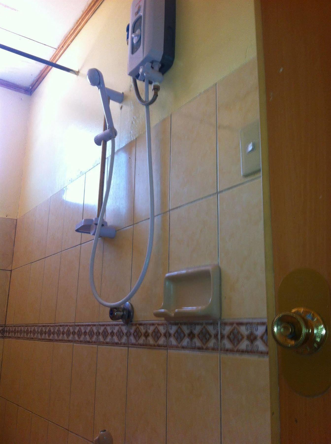 Hotel Merly's Place Manoc-Manoc